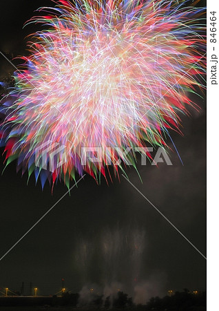 打ち上げ花火 花火大会 花火 せいせき多摩川花火大会の写真素材