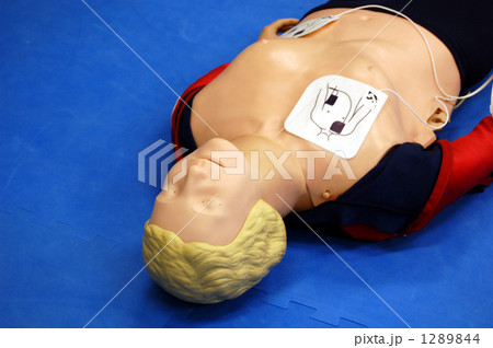 心肺蘇生法 人形の写真素材
