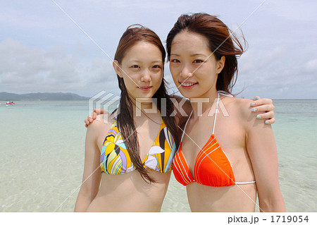 海水浴 水着 写真 人気