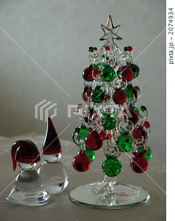 クリスマスツリー ガラス製 ガラス細工 静物の写真素材