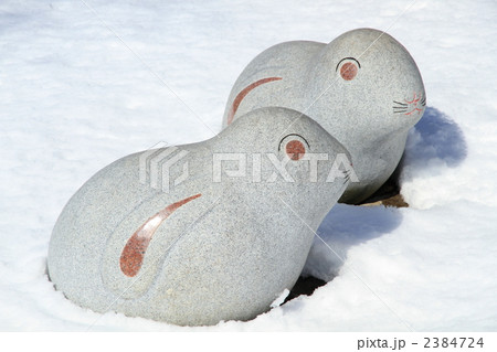 ウサギの石像^^ かわいいウサギの石像の写真・画像素材-Snapmart（スナップマート）