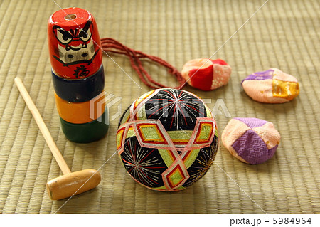 だるま落とし ダルマ落とし だるまおとし 達磨落としの写真素材