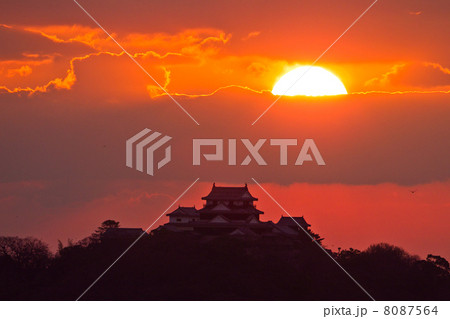 風景画/城の夕焼け「松山城の石垣」愛媛県 油絵SM 木製フレーム付き bethetop | 2024年最初の投稿は地元愛媛県松山市にある松山城の