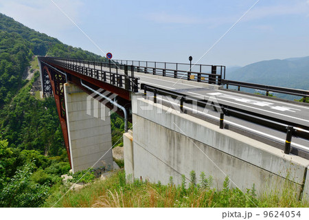 林道郷原野呂山線 もみじ橋の写真素材