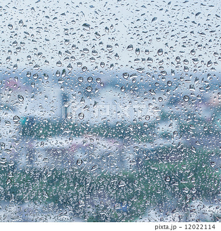 雨 エフェクト 梅雨 天気の写真素材 Pixta