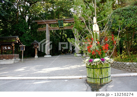 大絵馬 大神神社 羊 蛇神の写真素材