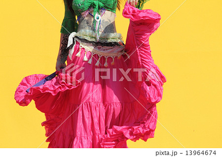 Young beauriful girl dancing tribal fusion belly dance isolated. 3d  illustration. Stock Illustration