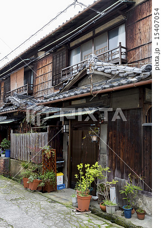 家並み 下町 木造 昭和の写真素材