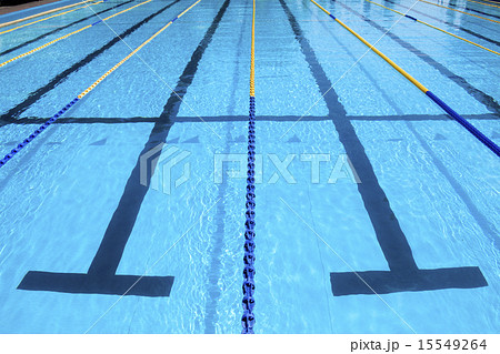 コース 水泳 背景 プールの写真素材