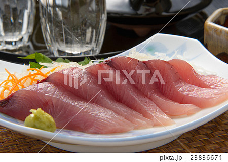 しびまぐろ 和食 魚料理 鮪の写真素材