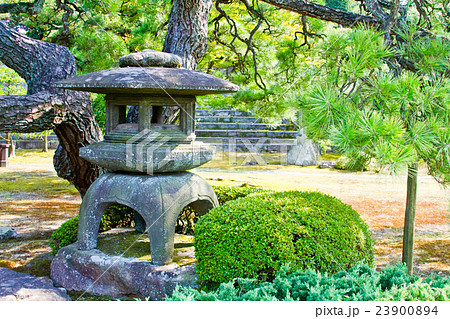 石灯籠 庭園 灯篭 - 植木、庭木