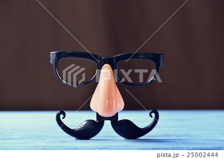 おもちゃ メガネ 鼻 髭 キャラクターの写真素材