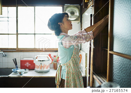 若奥様 若奥様の写真素材 - PIXTA