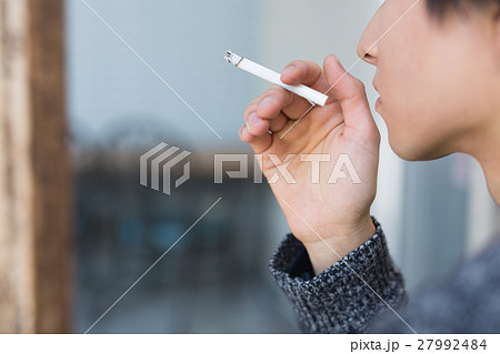 タバコ 喫煙の写真素材 27992484 Pixta