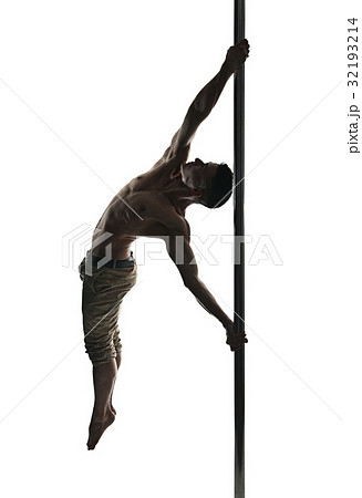 人物 男性 ポールダンス ポールダンサーの写真素材 人物 男性 ポールダンス ポールダンサーの写真素材