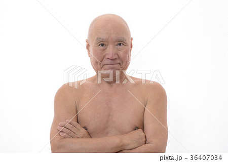 男性 老人 シニア 裸の写真素材