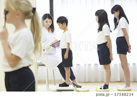 女子女子小学生校内盗撮 