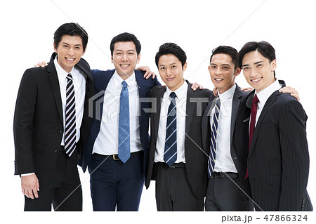 肩を組む 複数の写真素材