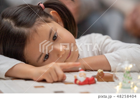 目が大きい 女の子の写真素材