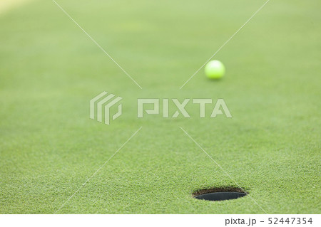 ゴルフ場 芝生の写真素材