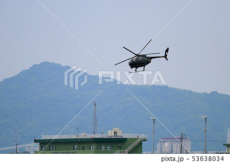 ヘリコプター かっこいい 飛行機 自衛隊の写真素材