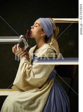 真珠の耳飾りの少女の写真素材