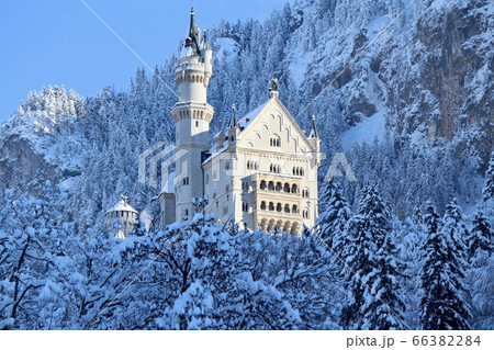 安い最新作□ドイツ ノイシュヴァンシュタイン城 ③ 冬 風景写真 額縁付 A3 自然、風景