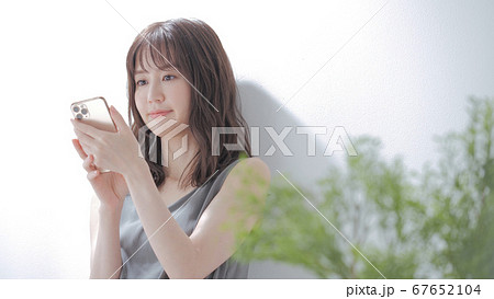 スマホ スマートフォン の写真素材集 ピクスタ