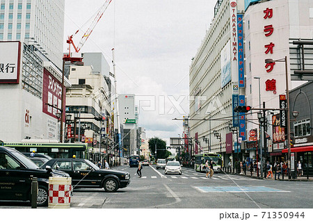 駅前風景 繁華街 昭和 埼玉県の写真素材