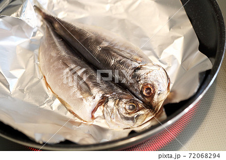 光り物 食べ物の写真素材