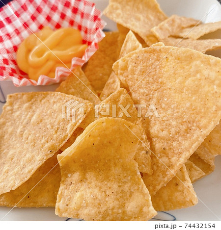 ナチョスとナチョチーズの写真素材