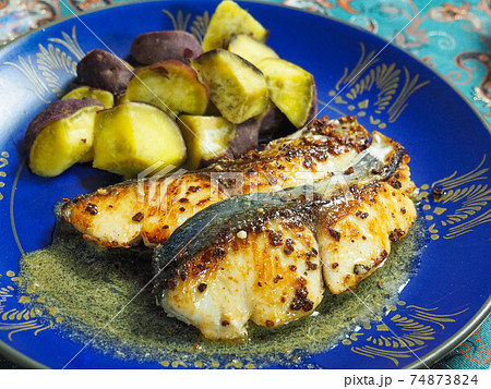 さわらのムニエルの写真素材
