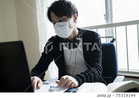 マスク イケメンの写真素材