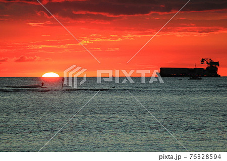 片割れ時の写真素材