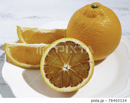 スマイルカット フルーツ ブラッドオレンジ モロの写真素材