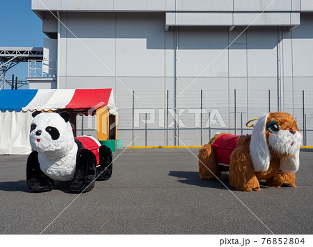 パンダ 乗り物 遊園地の写真素材