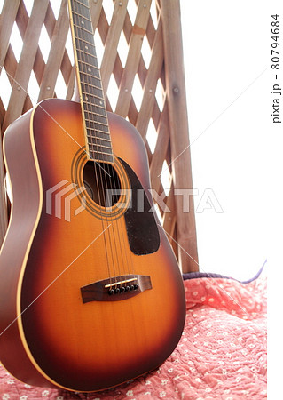 楽器 ギター 弾く 手の写真素材