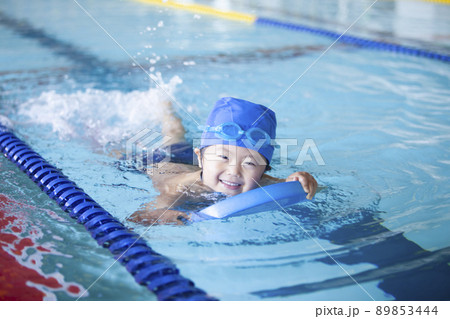 室内 プール 人気 水着