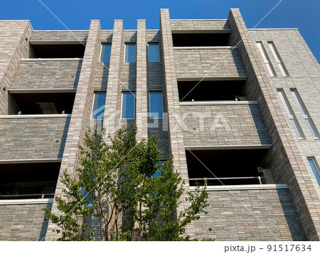 おしゃれな新築マンションの外観イメージ