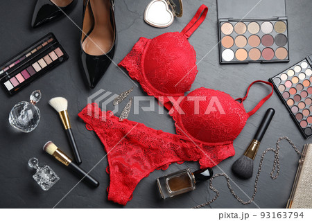 Young beautiful girl with magnificent breasts chic - Stock Photo [29731512]  - PIXTA