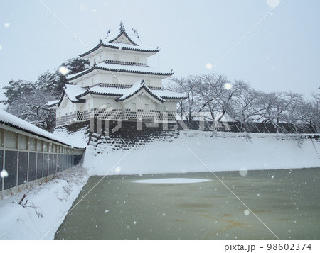 新発田城 冬 雪 冬景色の写真素材 - PIXTA