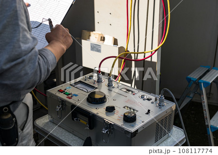 過電流・地絡継電器試験装置の写真素材 - PIXTA 過電流・地絡継電器試験装置の写真素材 - PIXTA