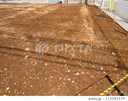 建設予定の住宅街にある更地のイメージ