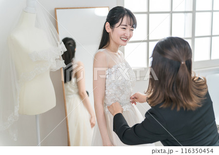 ウェディングドレス2