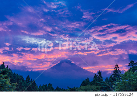 富士山 乙女峠 夕焼け 御殿場の写真素材 - PIXTA