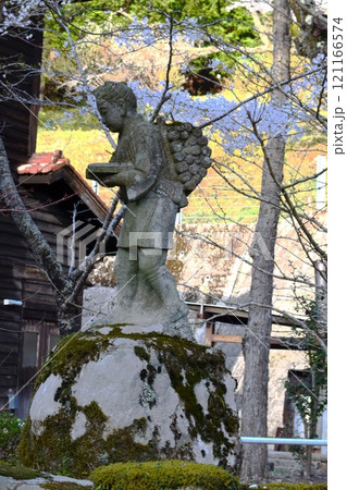 二宮金次郎石像の写真素材 - PIXTA