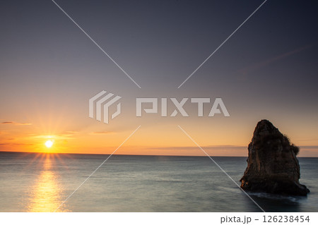 北茨城市二つ島絵画 北茨城市二つ島絵画 茨城県・北茨城市】海とアートの