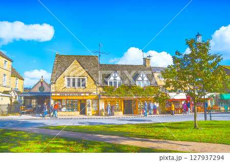 コッツウォルズ イギリス 街並み 風景のイラスト素材 - PIXTA