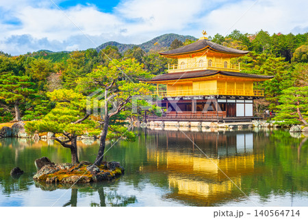 鹿苑寺金閣の写真素材 - PIXTA
